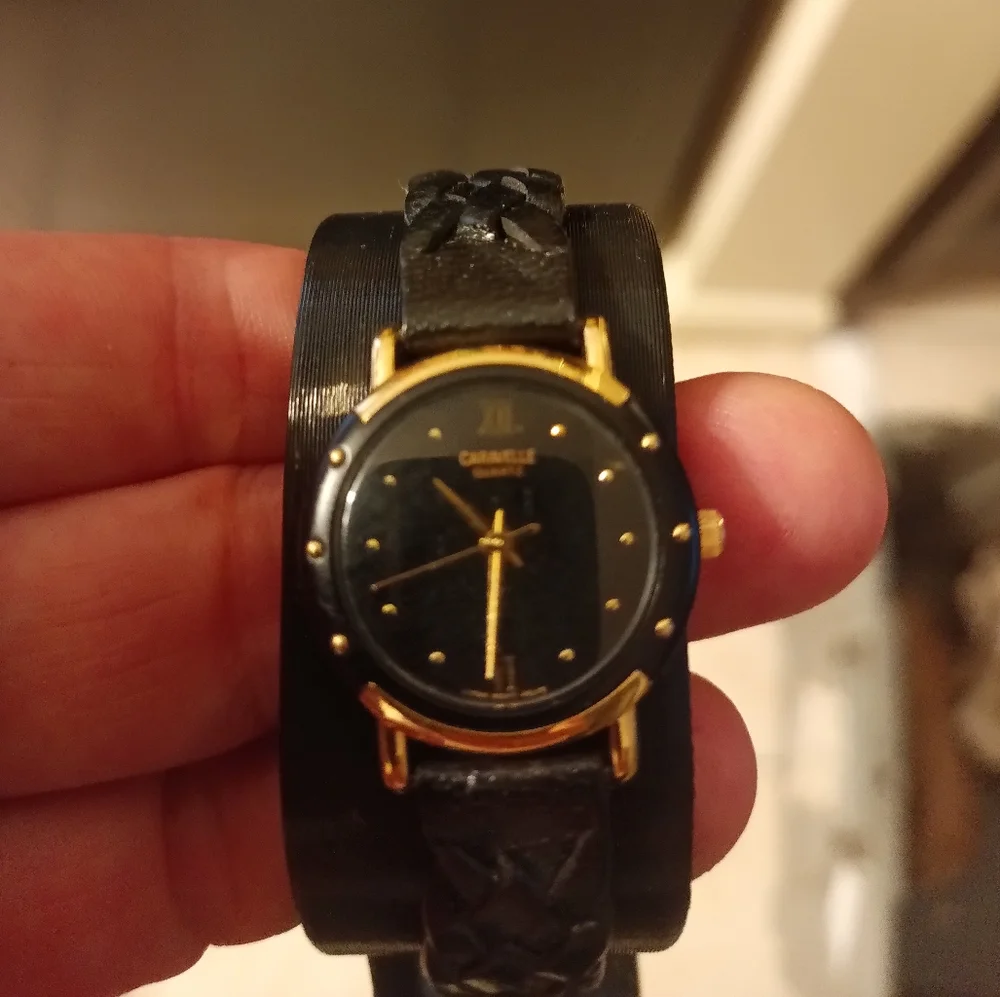 Carvelle by Bulova black basket weave band leather women's watch 1988